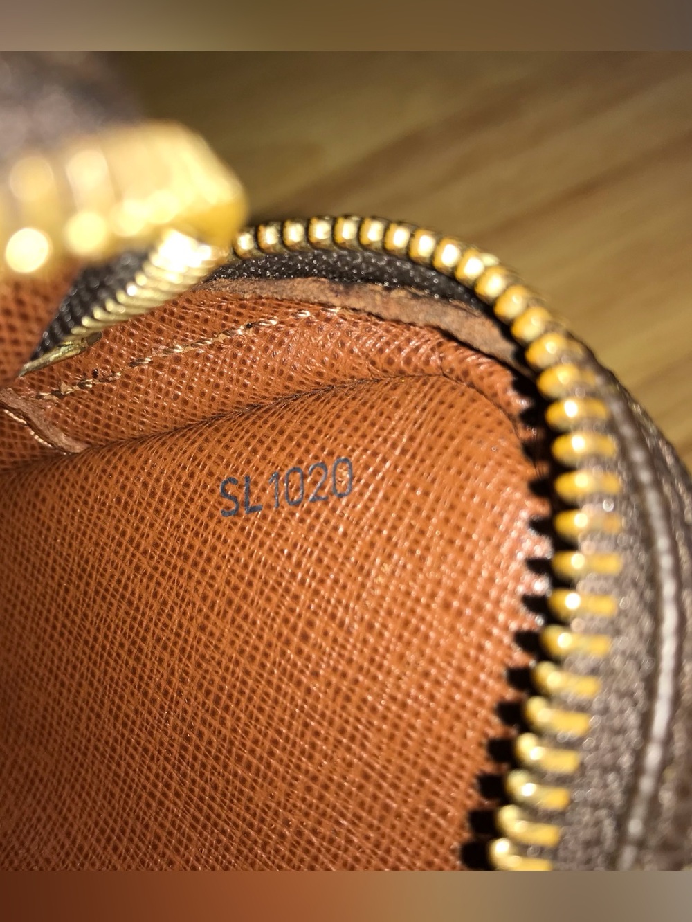 ✅LV AUTHENTIC Monogram Messenger UNISEX Bag LOUIS Vuitton - Picture 6 of 14